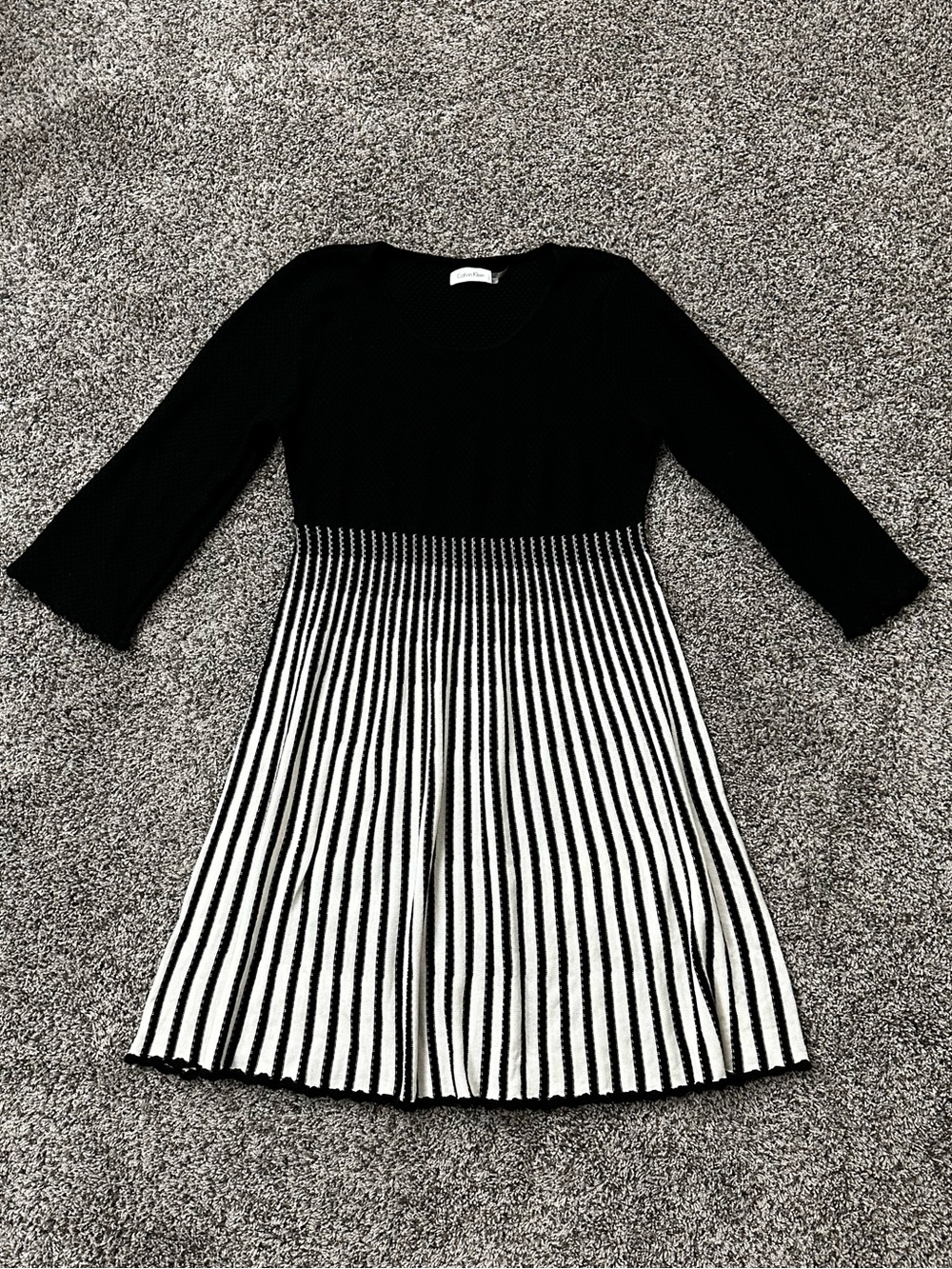 NWOT Calvin Klein Knit Dress (Large)